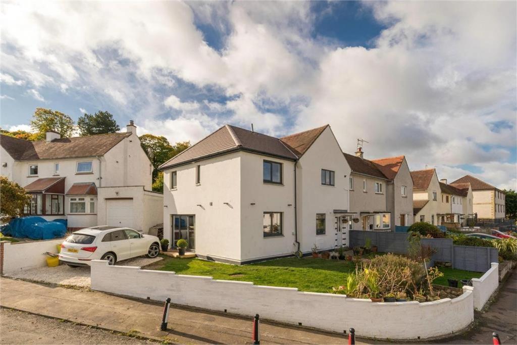 Dreghorn House 4 Bedrooms 3 Toilets 3 Reception Free Parking 233 Mbp Wifi Edinburgh Exterior photo