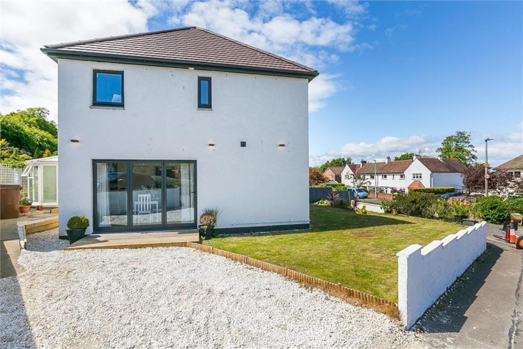 Dreghorn House 4 Bedrooms 3 Toilets 3 Reception Free Parking 233 Mbp Wifi Edinburgh Exterior photo