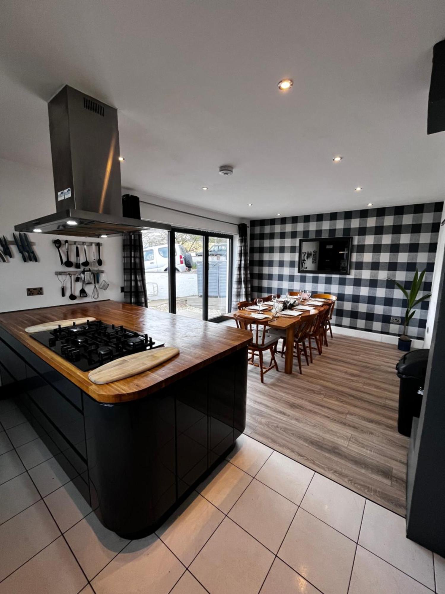 Dreghorn House 4 Bedrooms 3 Toilets 3 Reception Free Parking 233 Mbp Wifi Edinburgh Exterior photo