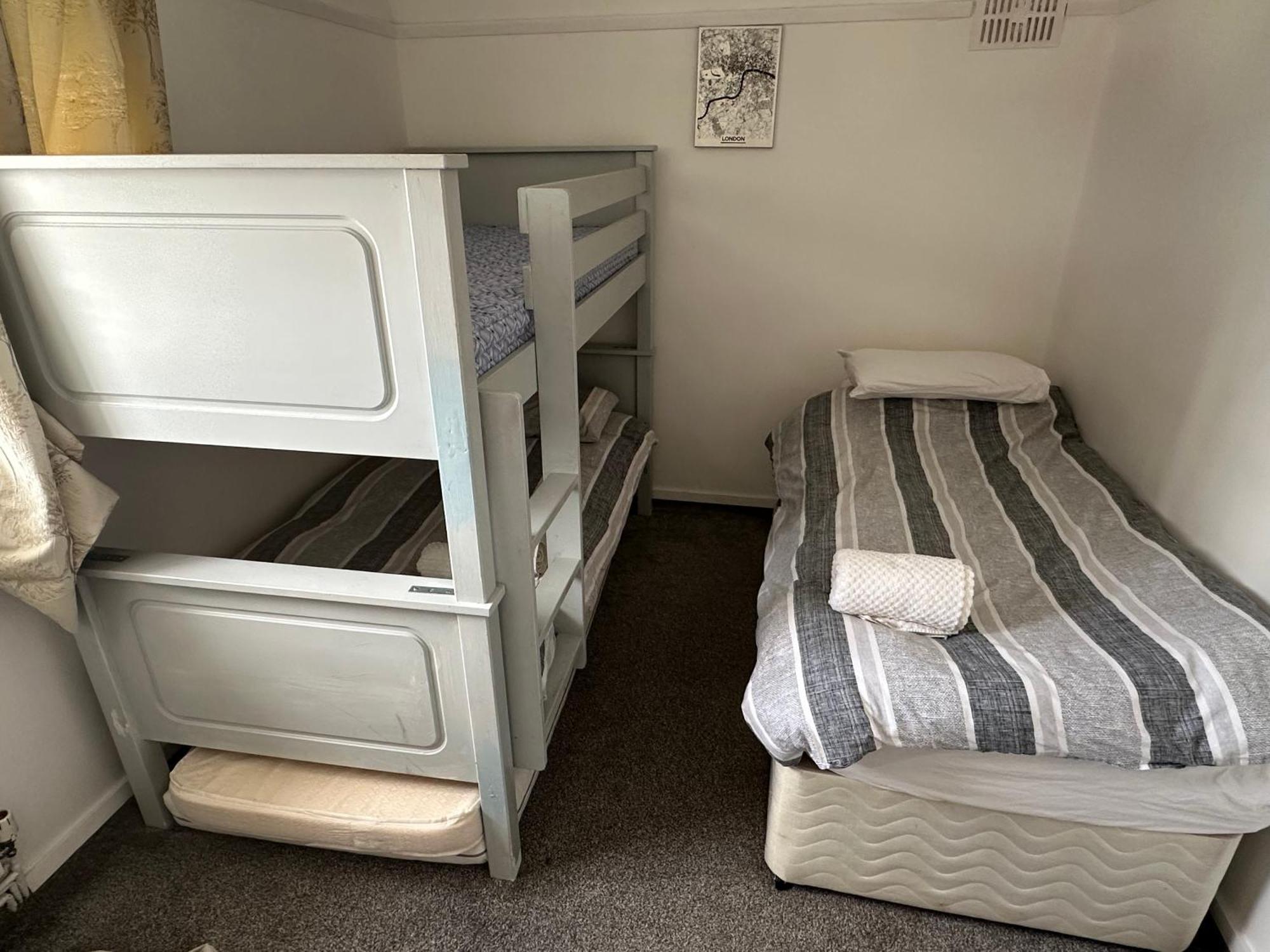 Dreghorn House 4 Bedrooms 3 Toilets 3 Reception Free Parking 233 Mbp Wifi Edinburgh Exterior photo